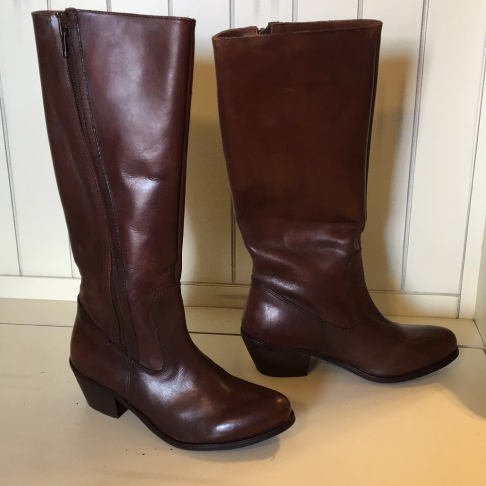 MIA size 7 brown leather tall shaft boots